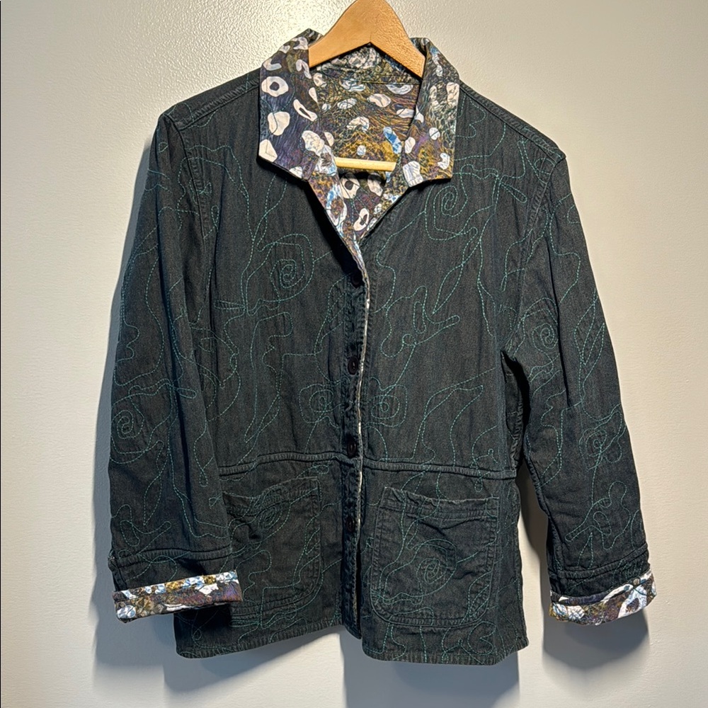 Casual Studio. Black Lightweight Jacket with Floral Lining